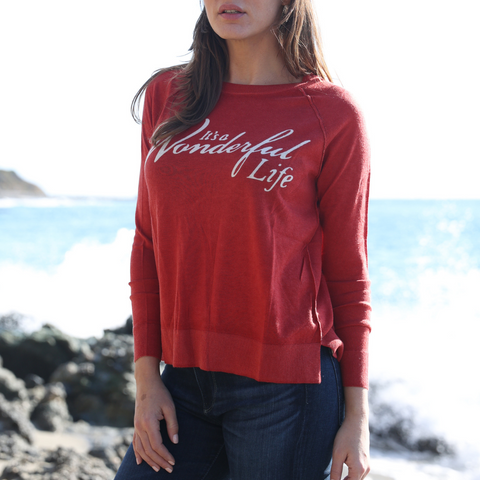 "IT'S A WONDERFUL LIFE" CASHMERE SWEATER - Simple Laguna (WOMEN'S CASHMERE) - Model